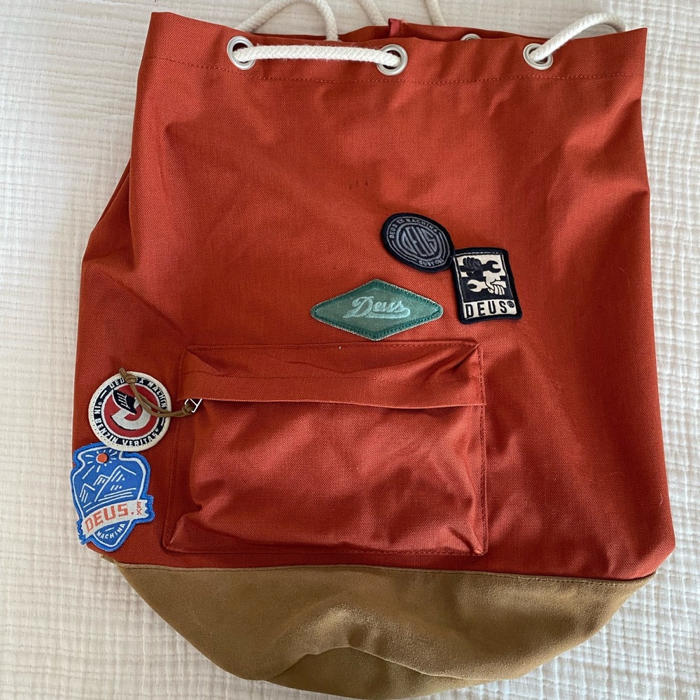 Deus ex machina backpack